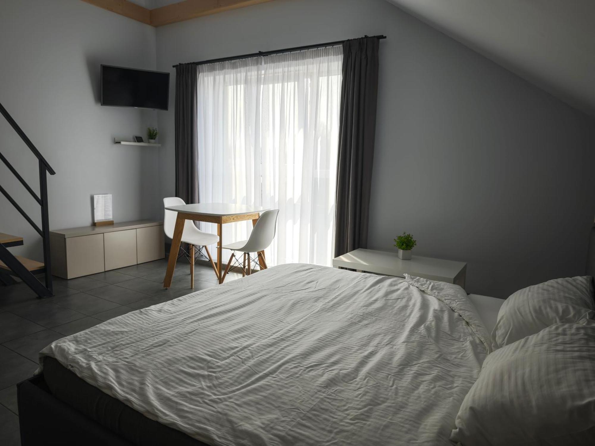 Apartments Bis House Dnipro Exterior foto